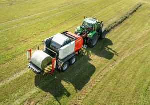 Presses enrubanneuses à chambre fixe Pöttinger Impress FC