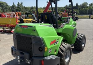 Chargeur articulé Avant 735i TDL