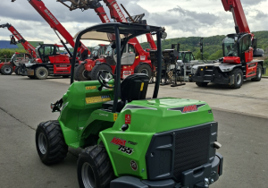 Chargeur articulé Avant 755i TDL