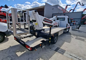 Camion nacelle Versalift VTX 240