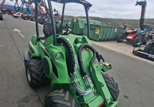 Chargeur articulé Avant 635i TDL