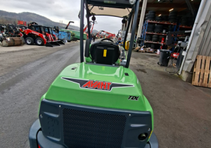 Chargeur articulé Avant 735i TDL