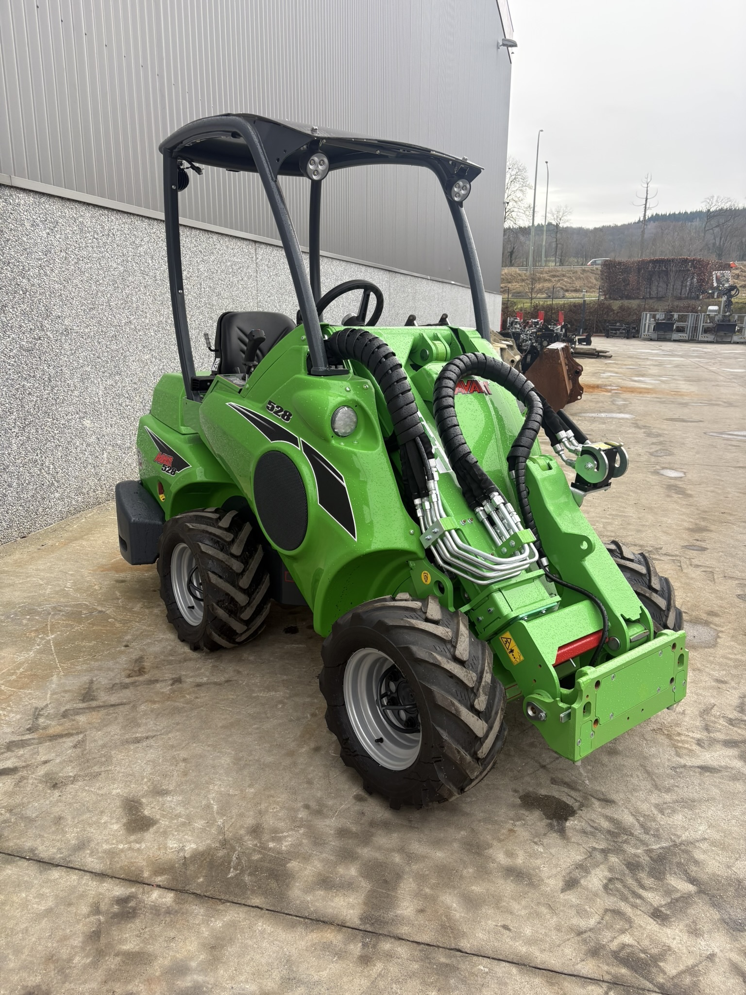 Avant 528 TDL 7