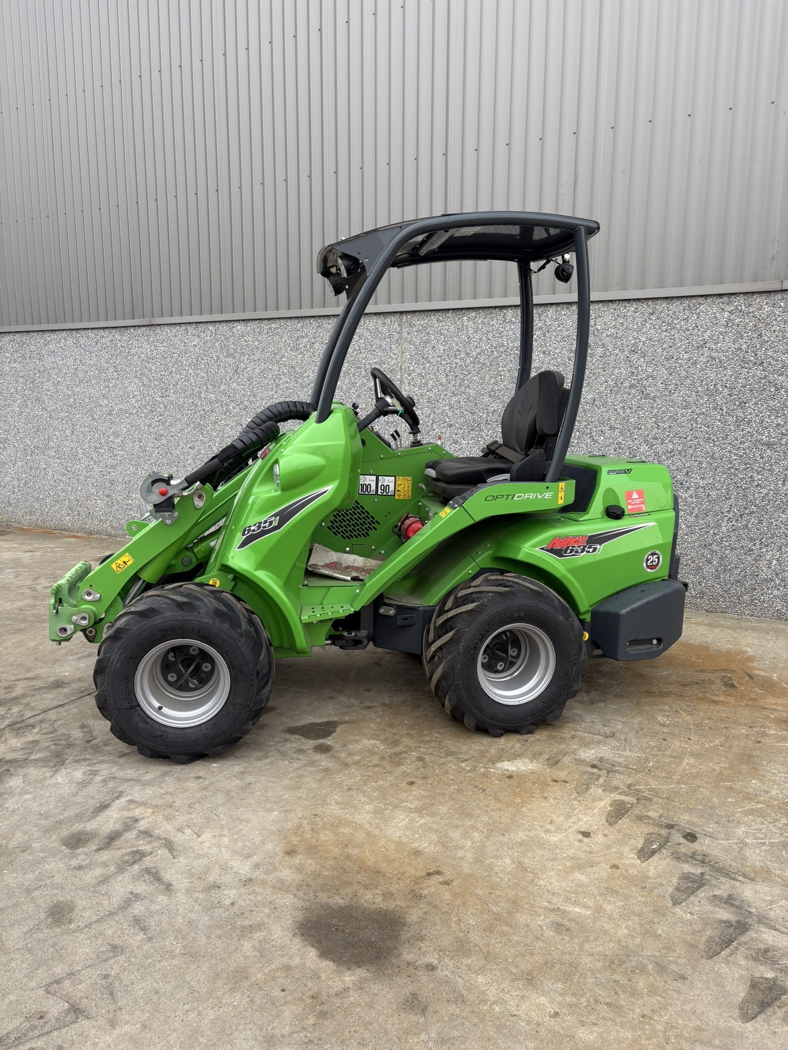 Avant 635 2