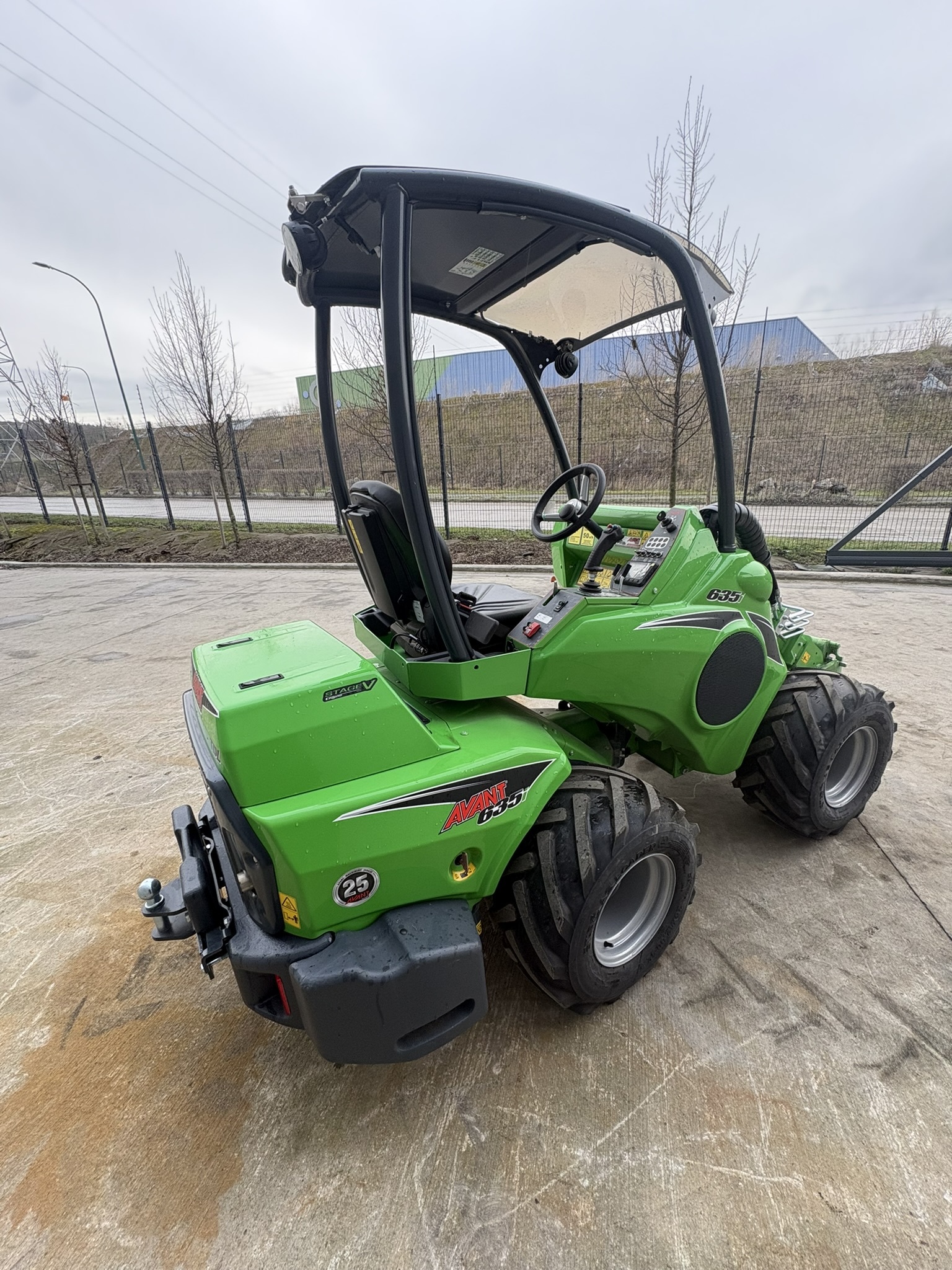 Avant 635 5
