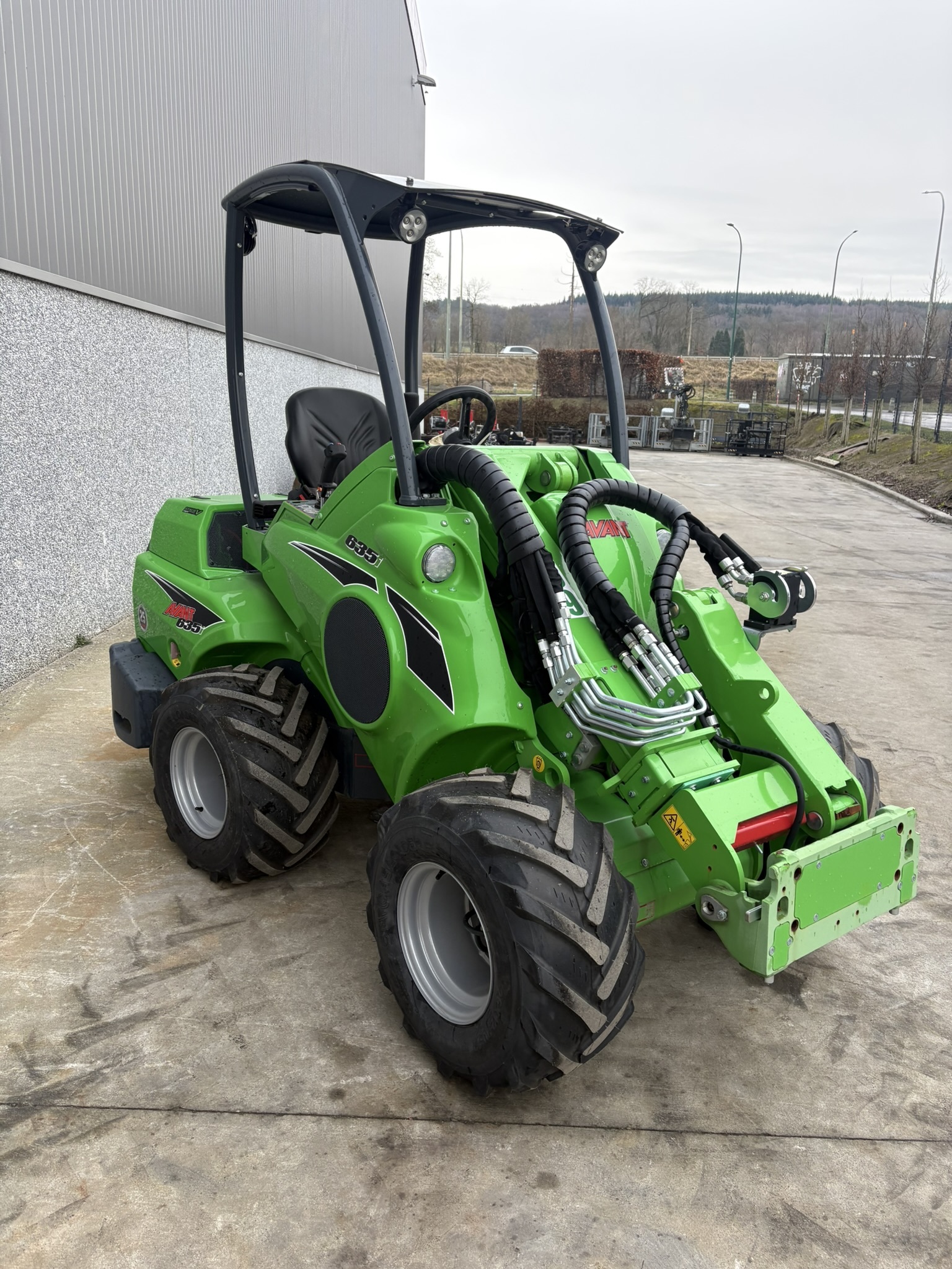 Avant 635 7