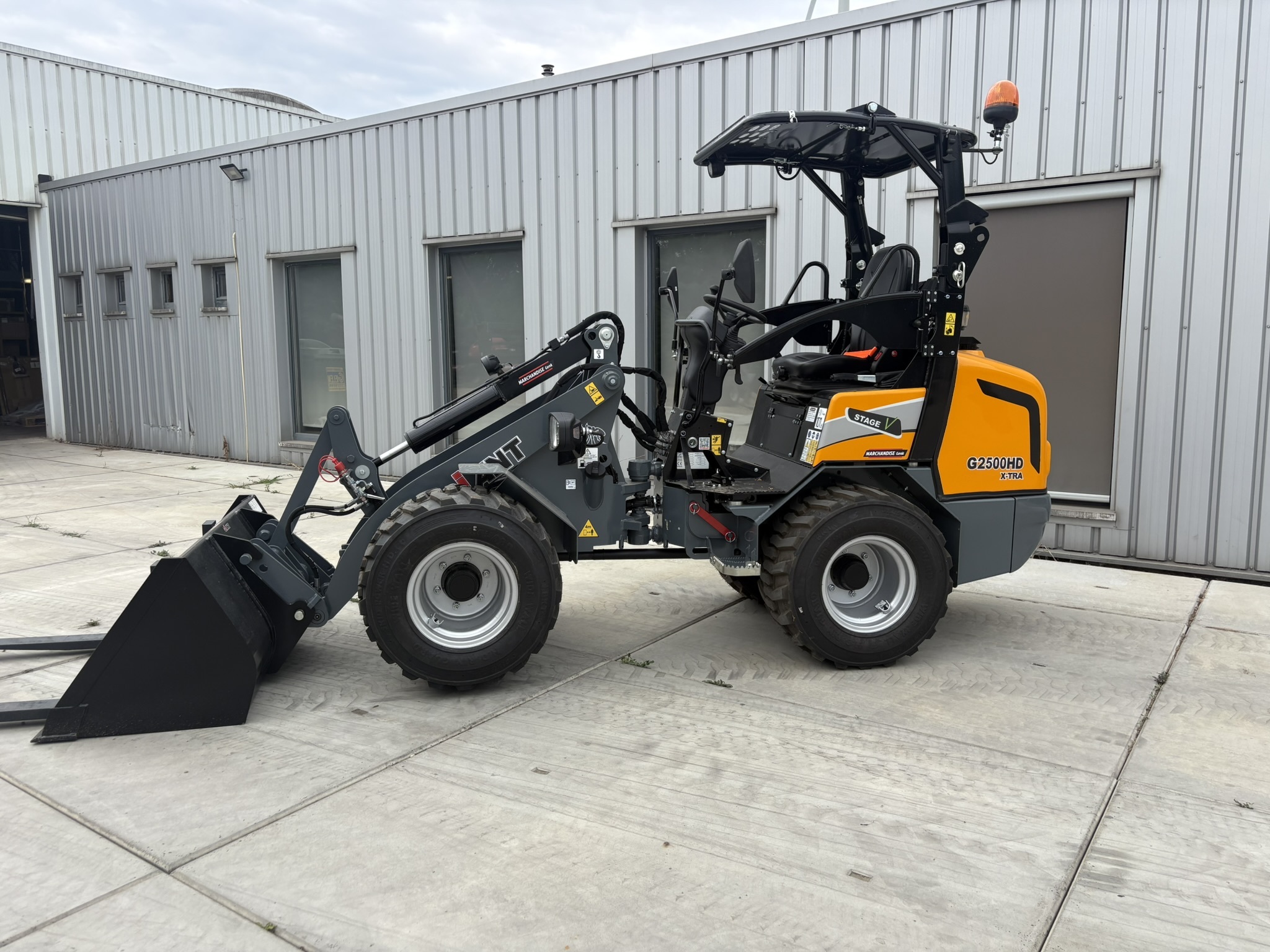 Giant G2500 XTRA HD 20435 10