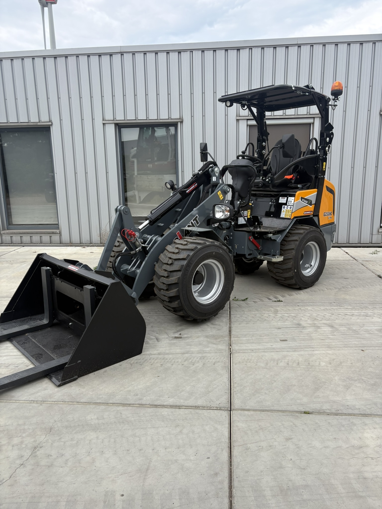 Giant G2500 XTRA HD 20435 9