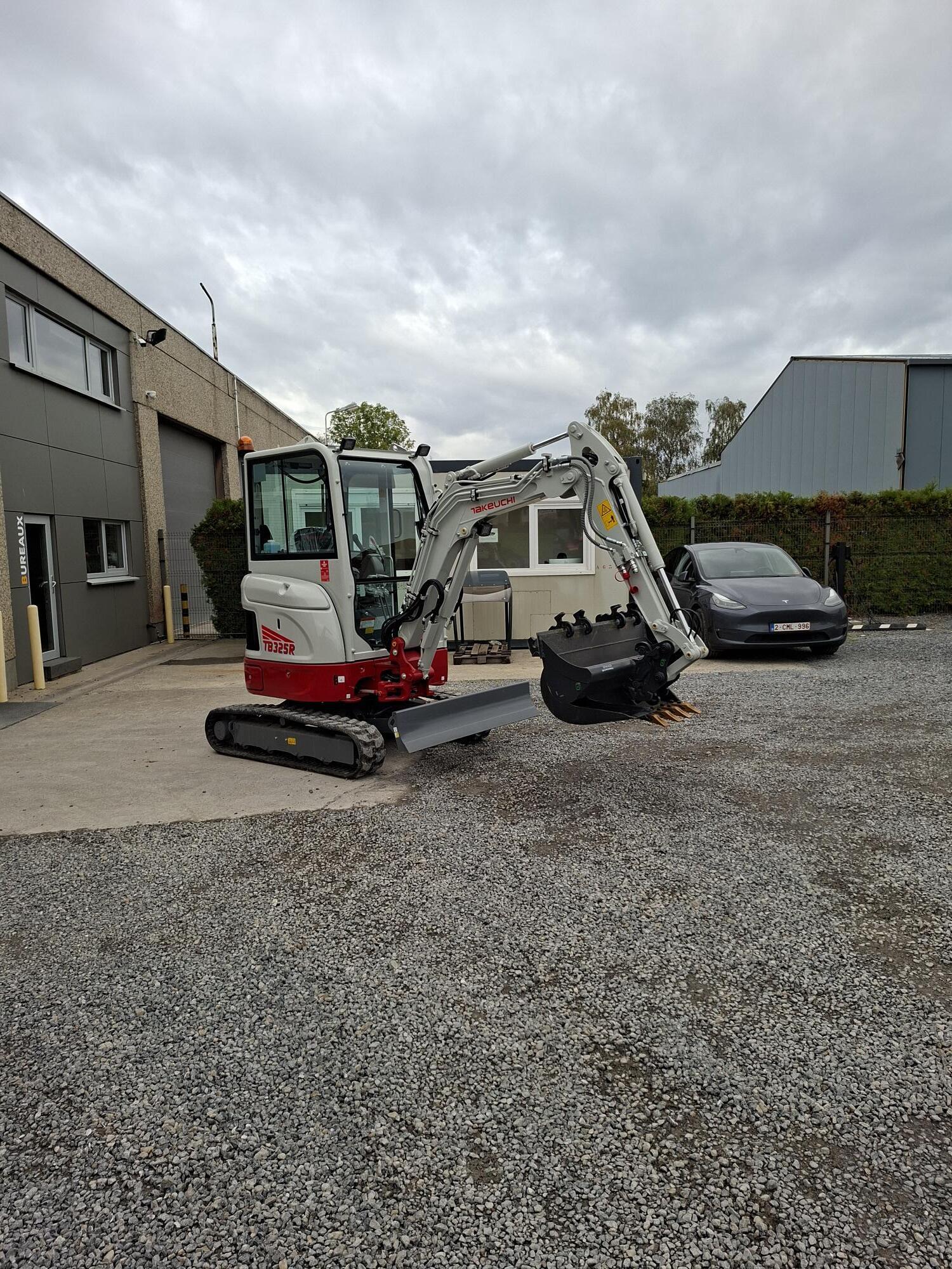 TB325 R 21064 1