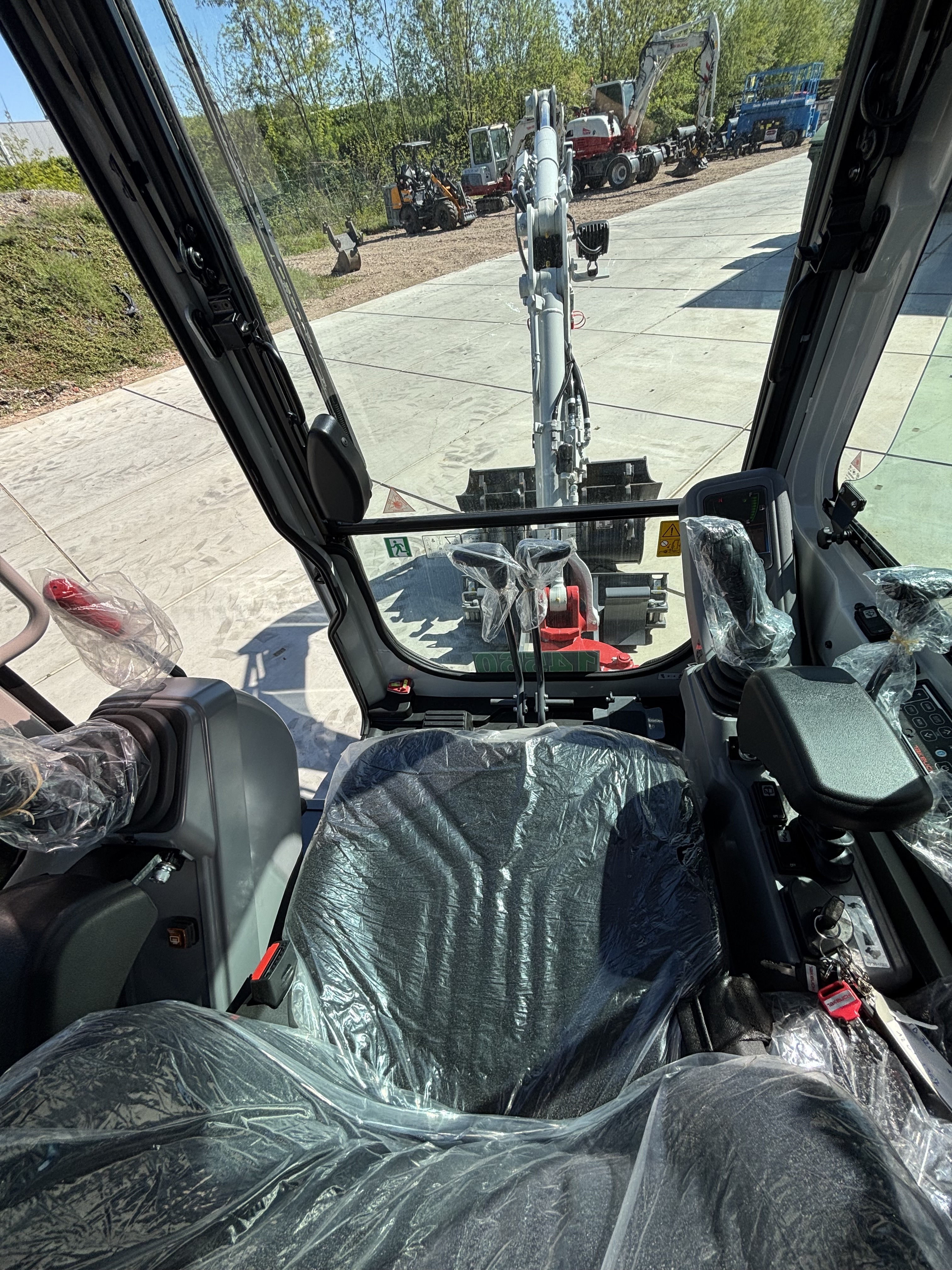 Takeuchi TB320 14560 3
