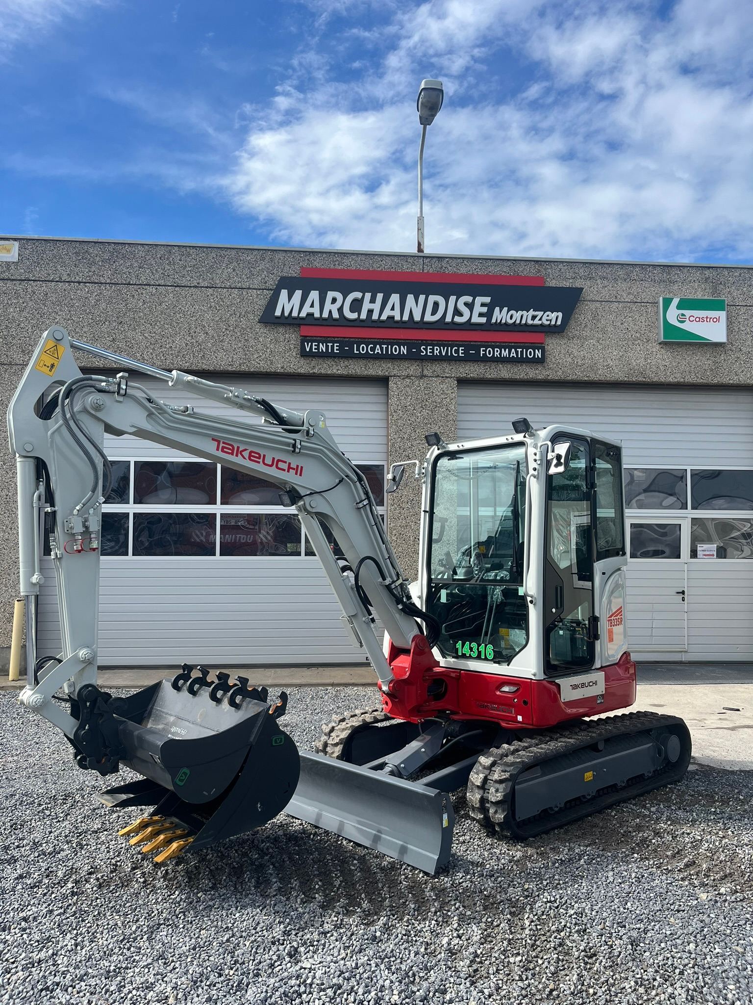 Takeuchi TB335 R 14316 1