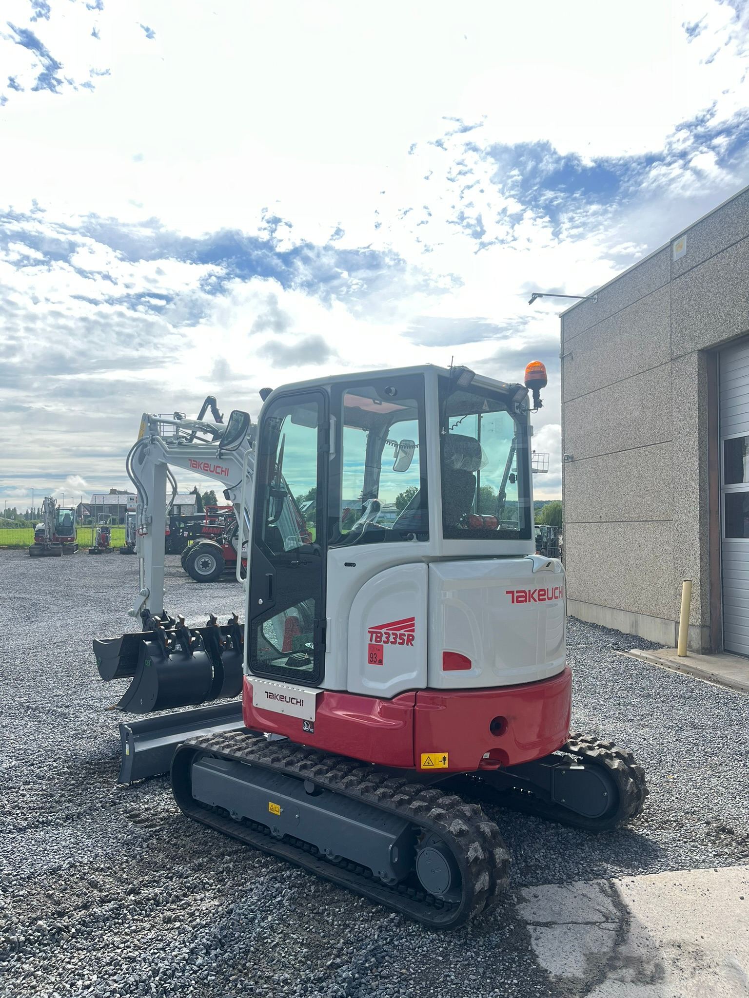 Takeuchi TB335 R 14316 3