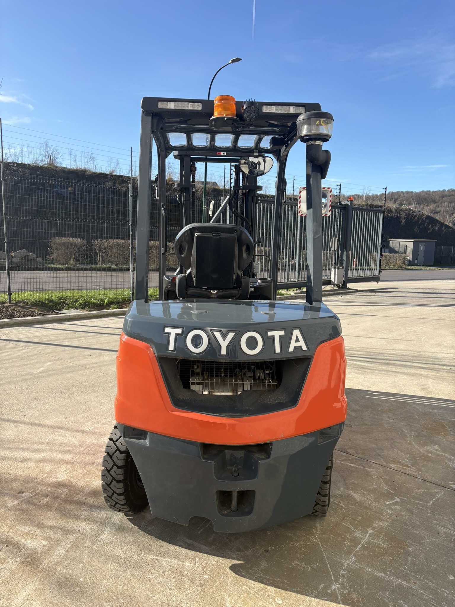 Toyota Tonero 25 T 5
