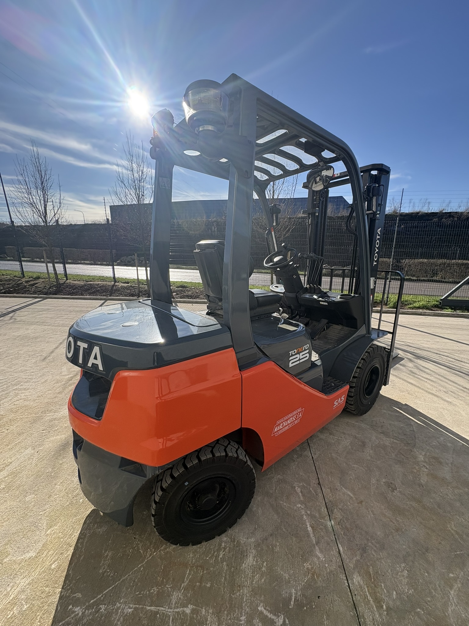Toyota Tonero 25 T 6