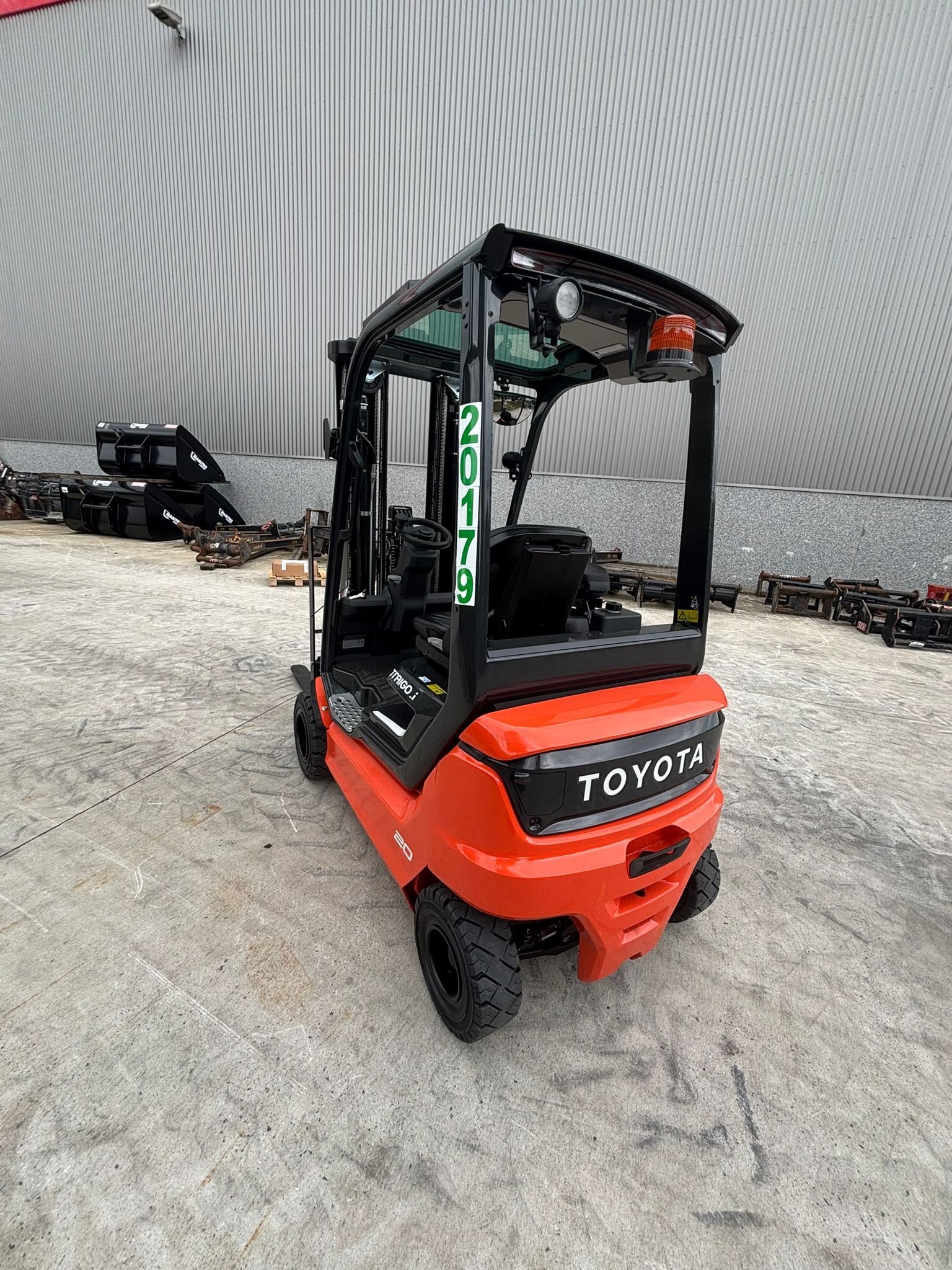 Toyota Traigo 2 T 20179 6